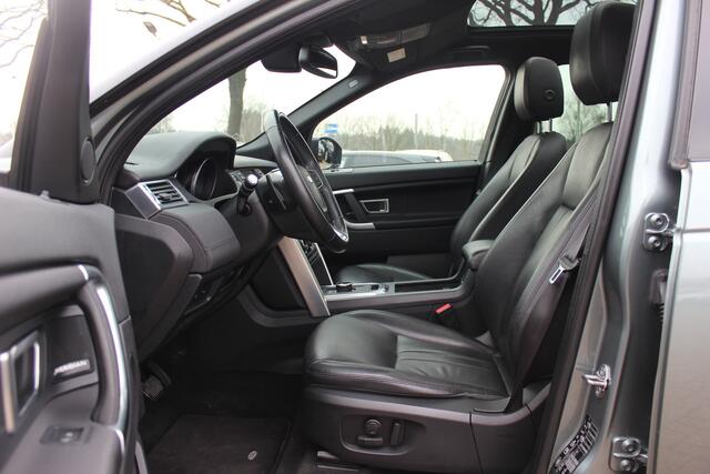 Land Rover DISCOVERY SPORT 2.0 TD4 Urban Series SE Dynamic / Trekhaak / Panoramadak / Camera / Leder / 19'' / Meridian / Navigatie / Stuur+Stoelverwarming / Cruise Control