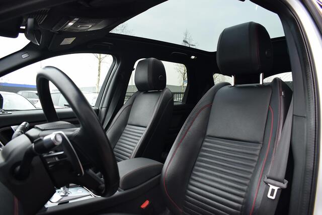 Land Rover DISCOVERY SPORT P300e 1.5 R-Dynamic SE | Trekhaak | Pano | Stoelverwarming