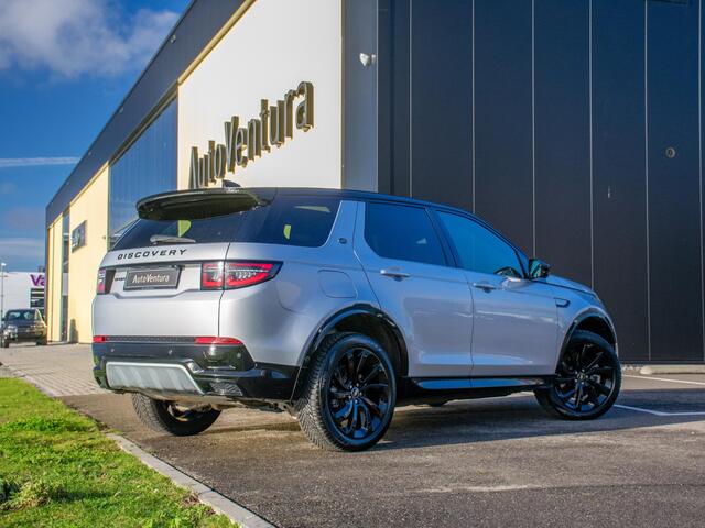 Land Rover DISCOVERY SPORT P300e 1.5 R-Dynamic SE | Adapt. Cruise | Stoelverwarming | Blackpack | Facelift | Panorama dak | 360° camera | 20"