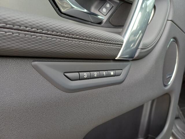 Land Rover DISCOVERY SPORT P300e 309pk AWD Dynamic SE | Nieuw model | Panoramadak | Elektr. trekhaak | Stoelverwarming |