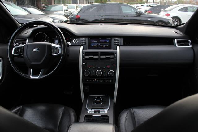 Land Rover DISCOVERY SPORT 2.0 TD4 HSE / Trekhaak / Panoramadak / Leder / 18'' / Keyless / Navigatie / Stoelverwarming / Xenon / Cruise Control