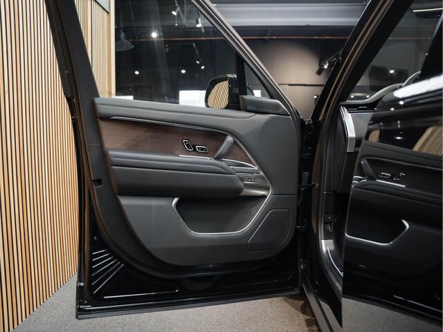 Land Rover RANGE ROVER P460e HSE PHEV 23 Inch Pano Shadow Pack