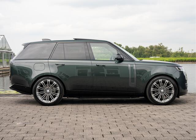 Land Rover RANGE ROVER P550e Autobiography | VERWACHT Augustus '25 | Belgravia Green Metallic | Cognac leder | Shadow Pack | 23" inch |