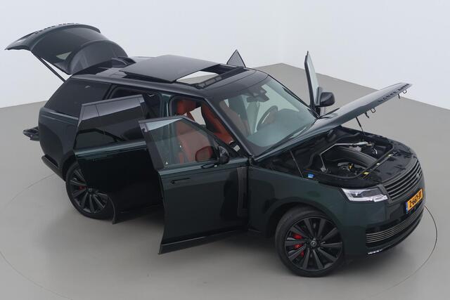 Land Rover RANGE ROVER 4.4 P615 SV | Rear Seat Entertaiment | British Racing Green | Bi-Color Interior | 23 Inch | Meridian Signature | NL-Auto