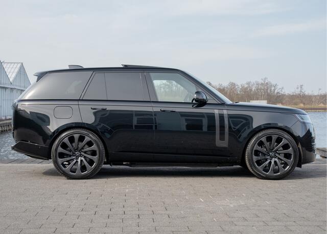 Land Rover RANGE ROVER P550e Autobiography | SV Bespoke | Santorini Black | Trekhaak |