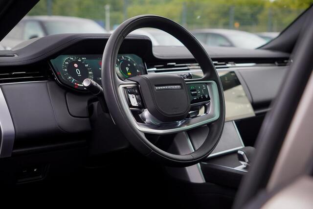 Land Rover RANGE ROVER 3.0 P460e HSE PHEV / Batumi Gold / Towing Pack / Pano / NL Auto / 4Wiel sturing