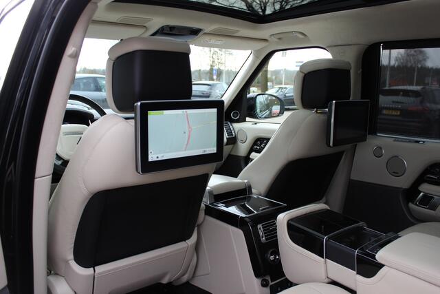 Land Rover RANGE ROVER 2.0 P400e LWB Autobiography Nieuwpr. ¤185.000,- / Trekhaak / Panoramadak / 360Camera / Head-up / Meridian / Softclose / 21'' / Luchtvering / Entertainment Systeem / Keyless / Luxe Leder / Stoelventilatie 4x / Stoelverwarming 4x / Dodehoek