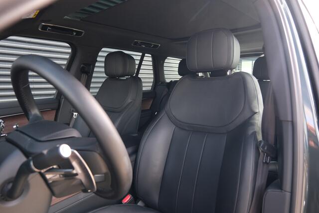 Land Rover RANGE ROVER 3.0 P460e HSE | Schuifkanteldak | Elec Trekhaak | Clearside Spiegel | Soft Close