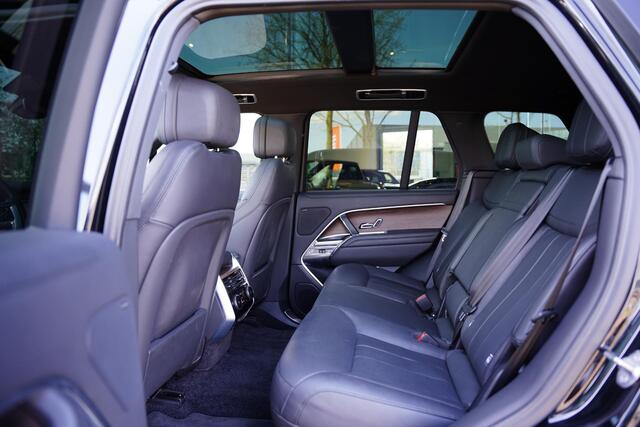 Land Rover RANGE ROVER P 440 SE Zwart Leder / 23 Inch / Panoramadak