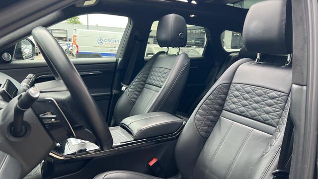 Land Rover RANGE ROVER EVOQUE 1.5 P300e AWD Autob. | Pano | Leer | Camera