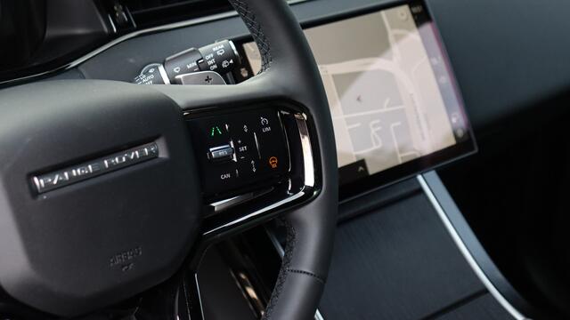 Land Rover RANGE ROVER EVOQUE P300e AWD Dynamic SE | Meridian | Panoramadak | Black Exterior Pack | Stuurwielverwarming