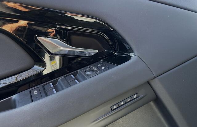 Land Rover RANGE ROVER EVOQUE P270e S Black Pack Panorama ACC Memory Leder 360Â°5jaar garantie