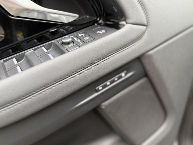 Land Rover RANGE ROVER EVOQUE 1.5 P300e AWD R-Dynamic | HUD | Pano | Adaptive |