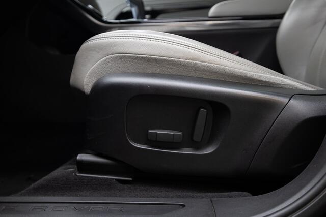 Land Rover RANGE ROVER EVOQUE P300e AWD Auto S