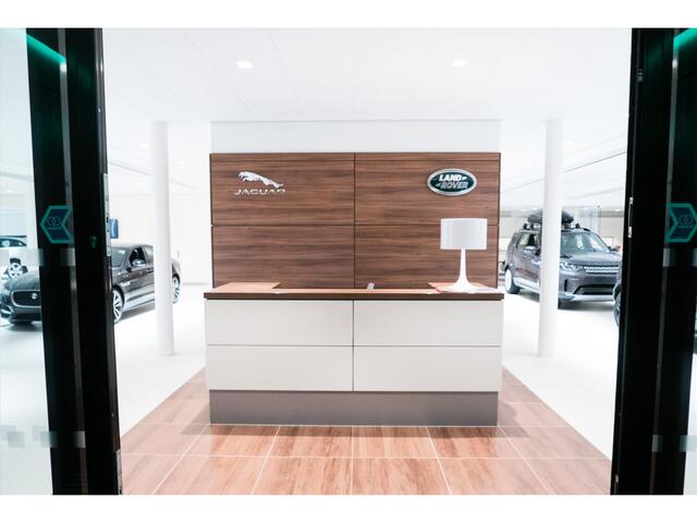 Land Rover RANGE ROVER EVOQUE P300e Dynamic SE | HUD | Panoramadak | 20"