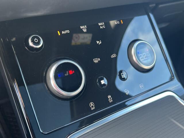 Land Rover RANGE ROVER EVOQUE P300e 309pk AWD SE | Adaptive Cruise | Panoramisch schuifdak | Stoelverwarming |