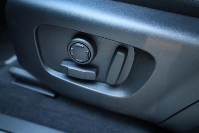 Land Rover RANGE ROVER EVOQUE 1.5 P300e AWD R-Dynamic S | BTW | CAMERA | ACC | ELEK.TREKHAAK | DODEHOEK | CARPLAY |