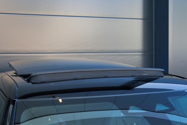 Land Rover RANGE ROVER EVOQUE 1.5 P300e AWD R-Dynamic HSE | BTW | PANO | MEMORY | MERIDIAN | TREKHAAK | DEALER.OND |