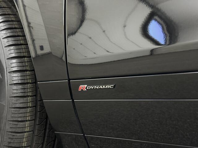 Land Rover RANGE ROVER EVOQUE P300e AWD R-Dynamic HSE | Panorama | 360 Camera | Leder | Memory | Digitale-Cockpit | Keyless-Entry | Meridian-Sound | Stuurverwarming | Getint Glas | Black-Optic | 20 inch | Stand-Clima | Dodehoek | Lane Assist | Camera-Spiegel |
