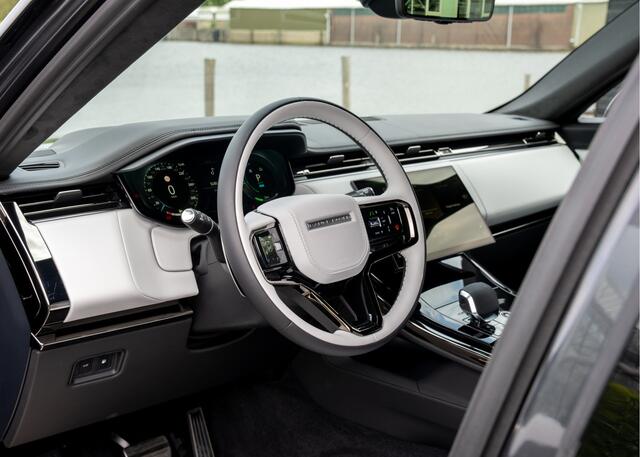 Land Rover RANGE ROVER SPORT P550e Autobiography | Light Cloud interieur | Full Options | Trekhaak | 23" inch |