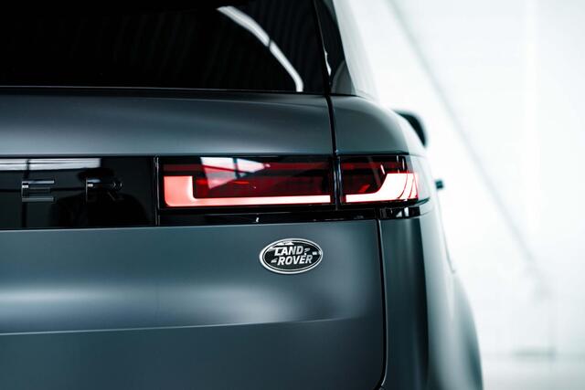 Land Rover RANGE ROVER SPORT P530 First Edition PPF mat l Elektrische treeplanken | Rear seat entertainment