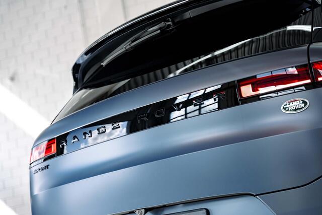 Land Rover RANGE ROVER SPORT P530 First Edition PPF mat l Elektrische treeplanken | Rear seat entertainment