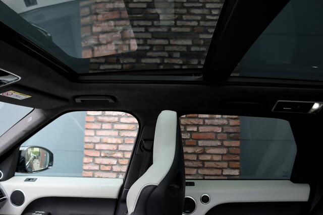 Land Rover RANGE ROVER SPORT 5.0 V8 Supercharged SVR Aut8 | ACC | Panoramadak | Carbon | Memory | HUD | Verwarmd Stuurwiel | Dodehoekassistent | Camera | Soft-Close | Standverwarming | Intelligent Light System |