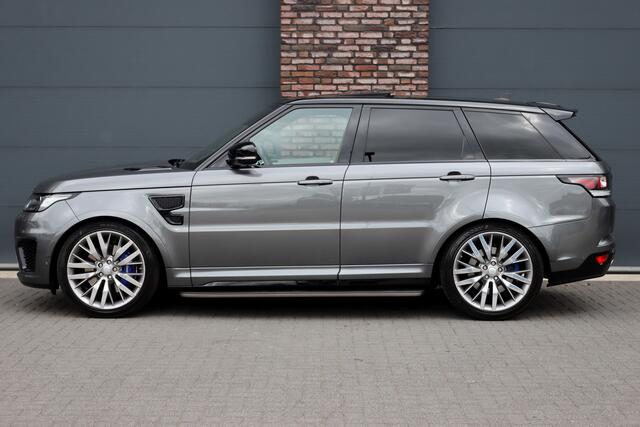 Land Rover RANGE ROVER SPORT 5.0 V8 Supercharged SVR Aut8 | ACC | Panoramadak | Carbon | Memory | HUD | Verwarmd Stuurwiel | Dodehoekassistent | Camera | Soft-Close | Standverwarming | Intelligent Light System |