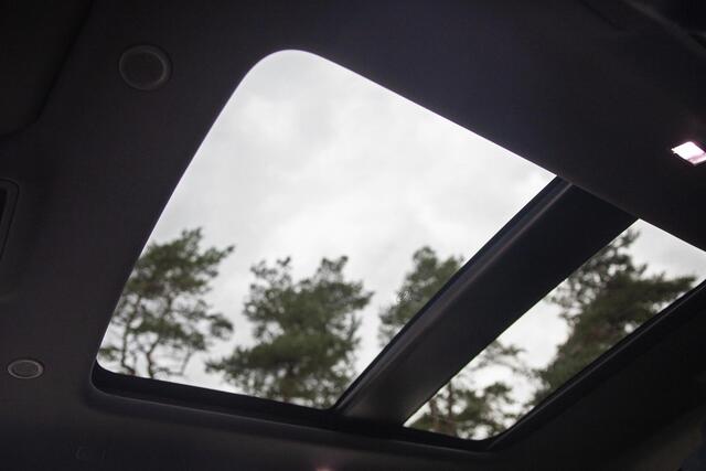 Land Rover RANGE ROVER SPORT P440e Dynamic HSE | Black Pack | 22 Inch | Meridian 3D Surround | Head-Up | Trekhaak | Luchtvering