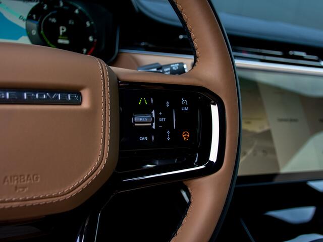 Land Rover RANGE ROVER SPORT 3.0 P460e SE PHEV Trekhaak l Schuif- /kantel Pano l Stoelventilatie l Black Pack l 23" Inch