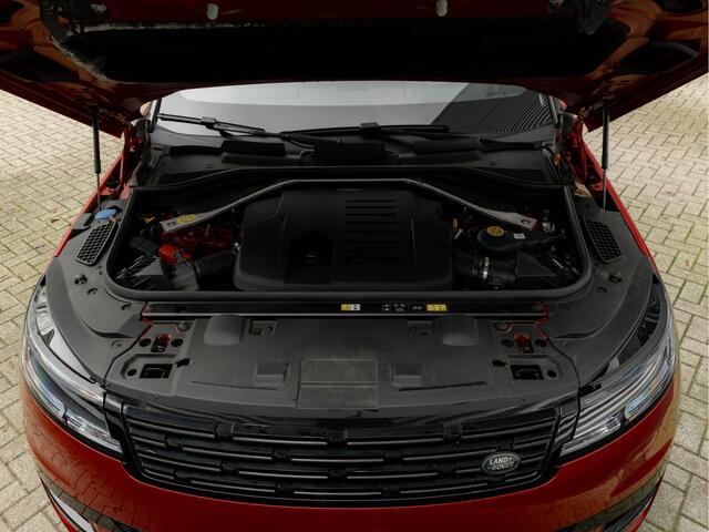 Land Rover RANGE ROVER SPORT 3.0 P510e First Edition - Pano - Rear Seat Entertainment - 4-wiel Sturing