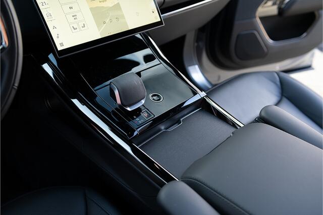 Land Rover RANGE ROVER SPORT P550e Autobiography ACC Pano 360 Memory 4wiel Massage Luchtv. SchermenAcht Meridian Elek. Achterbank