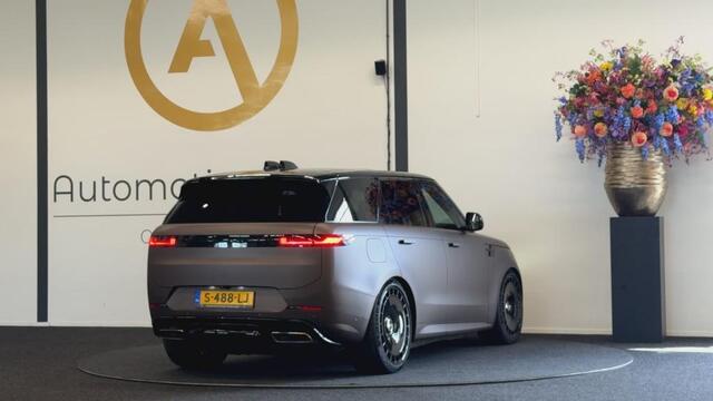 Land Rover RANGE ROVER SPORT P510e FIRST EDITION | NAP | PANO | TREKH. | ENTERTAINMENT ACHTER