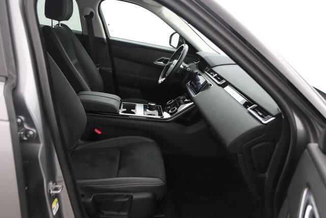 Land Rover Velar Range Rover P250 Turbo AWD S | 22 Inch | ACC | Trekhaak | Camera | Stoelverwarming | Getint Glas