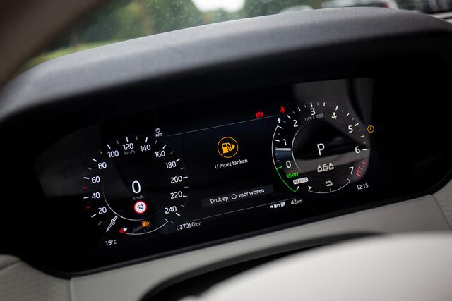 Land Rover Velar Range Rover 2.0 P400e S , Meridian, Pano, Achteruitrijcamera,