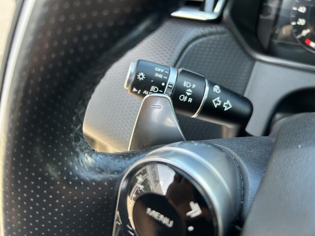 Land Rover Velar Range Rover 2.0 P250 Turbo AWD R-Dynamic SE ACC / Stoel-Stuurverwarming / Carplay / Camera / LED