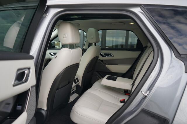Land Rover Velar Range Rover 3.0 D275 AWD SE | Afneembare trekhaak | Voorstoelen / Achterbank verwarmd | Schuif/Kantel dak | Meridian surround |