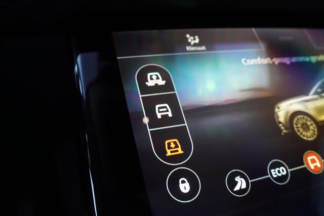 Land Rover Velar Range Rover 3.0 V6 SC AWD R-Dynamic - PANODAK - LEDER - LUCHTVERING - CARPLAY -