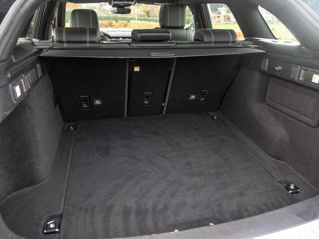 Land Rover Velar Range Rover 3.0 V6 AWD SE Luxury R-Dynamic | 1 eig | 47000km! | Luchtvering | Meridian | Oxford Volleder / Alc | Stoelen + Achterbank verwarmd | 4 zone ECC | Laser Led | etc..