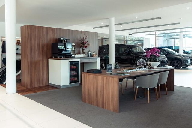 Land Rover Velar Range Rover P400e R-Dynamic SE