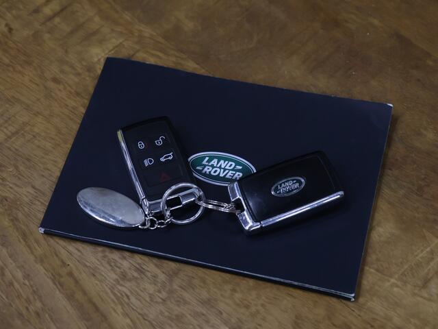 Land Rover Velar Range Rover 2.0 P400e SE [SCHUIFKANTELDAK, MEMORY, APPLE CARPLAY, ANDROID, 360° CAMERA, PDC, CRUISE, STOELVERWARMING, DIGITAL DASH, NIEUWSTAAT]