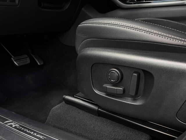 Land Rover Velar Range Rover 2.0 P400e R-Dynamic SE |All Black | Pano | 22"| Memo | Side | Meridian | Ad. Cruise | Matrix |