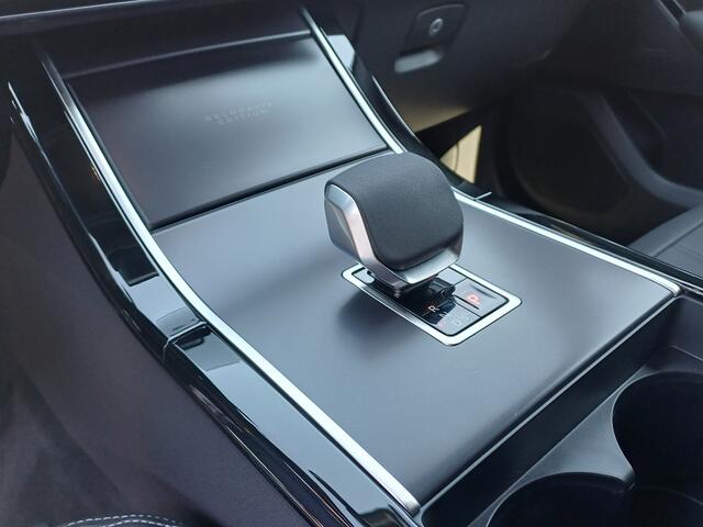 Land Rover Velar Range Rover P400e 404pk AWD Belgravia Edition PHEV | NIEUW - 0 km | Direct leverbaar | Elektr. trekhaak | Extended Leather |