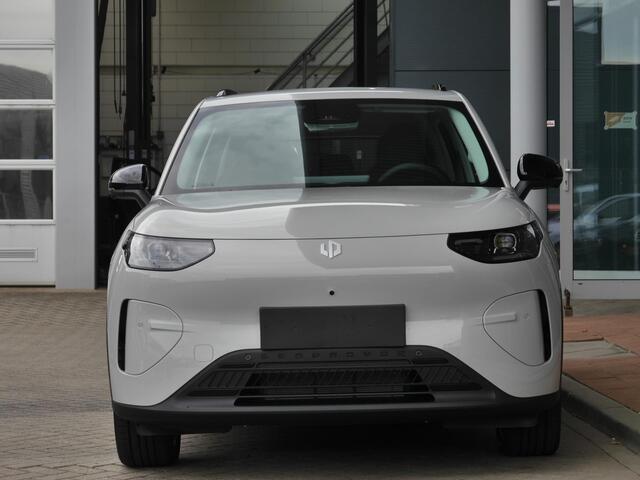 Leapmotor B03X ProMax Design 53 kWh | Binnenkort leverbaar in deze kleur | €1000 korting | Hoge zit | Carplay | Camera | Navigatie | 18inch velgen | Parkeersensoren | LED Lampen |