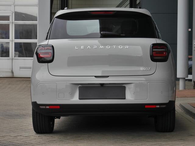 Leapmotor B03X ProMax Design 53 kWh | Binnenkort leverbaar in deze kleur | €1000 korting | Hoge zit | Carplay | Camera | Navigatie | 18inch velgen | Parkeersensoren | LED Lampen |