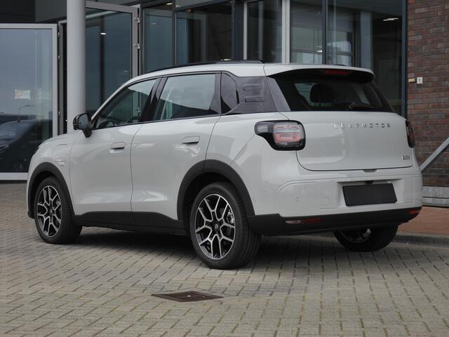 Leapmotor B03X ProMax Design 53 kWh | Binnenkort leverbaar in deze kleur | €1000 korting | Hoge zit | Carplay | Camera | Navigatie | 18inch velgen | Parkeersensoren | LED Lampen |