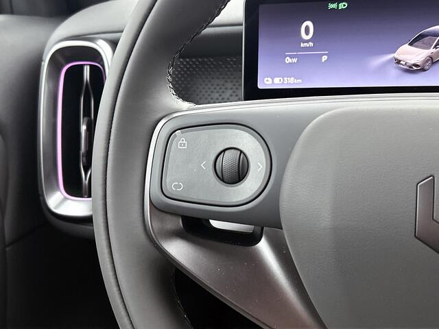 Leapmotor B05 ProMax Design 67.1 kWh | Voorraad ! | Wind Grey | 482 KM WLTP | Panoramadak | Stoelverwarming | Keyless