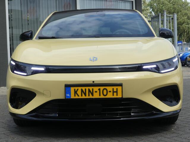 Leapmotor B05 ProMax Design 67.1 kWh Apple Capl/Andr Auto, 360 graden camera, Lichtmetalen Velgen, Stoel & stuurverwarming, Elek. achterklep, Navi,