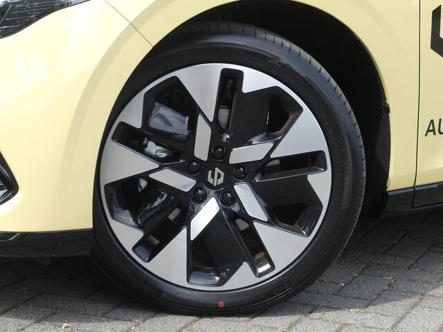 Leapmotor B05 ProMax Design 67.1 kWh Apple Capl/Andr Auto, 360 graden camera, Lichtmetalen Velgen, Stoel & stuurverwarming, Elek. achterklep, Navi,