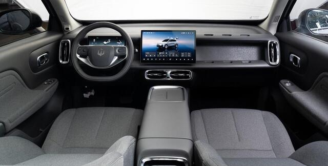 Leapmotor B10 Design ProMax 67.1 kWh | Eind september in de showroom | Stoel en stuur verwarming | 360 graden camera | Lederen bekleding | Panoramadak | Led | Regensensor | Sfeerverlichting | Elektrisch verstelbare voorstoelen